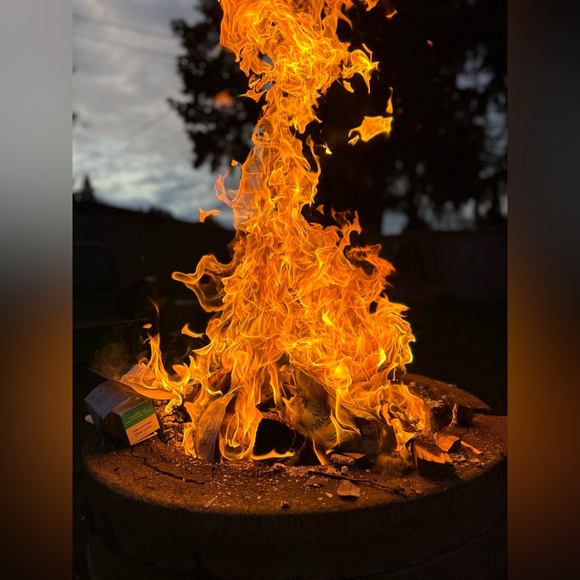 🚨🚨 Katie Grace is Live 🖤🤘🏼🌲🏔️🥾🌙 - Picture 11 of 13